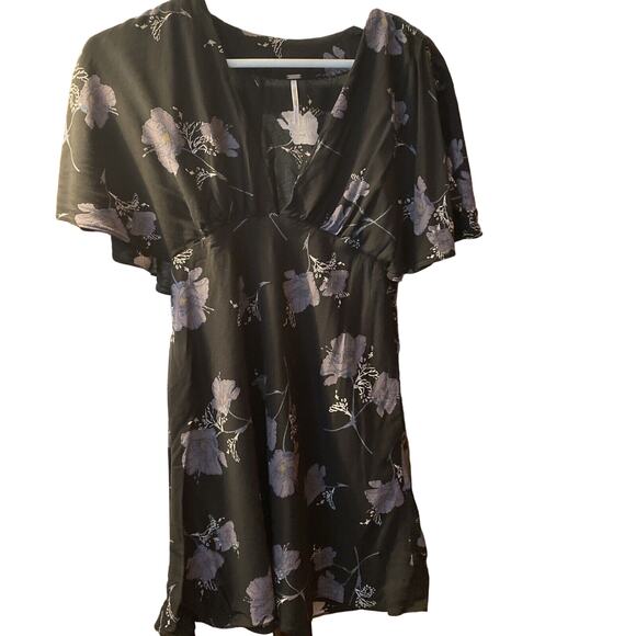 Free People Melanie Floral Deep V Neck Mini Dress Size 2 Flutter Sleeve - Picture 1 of 10